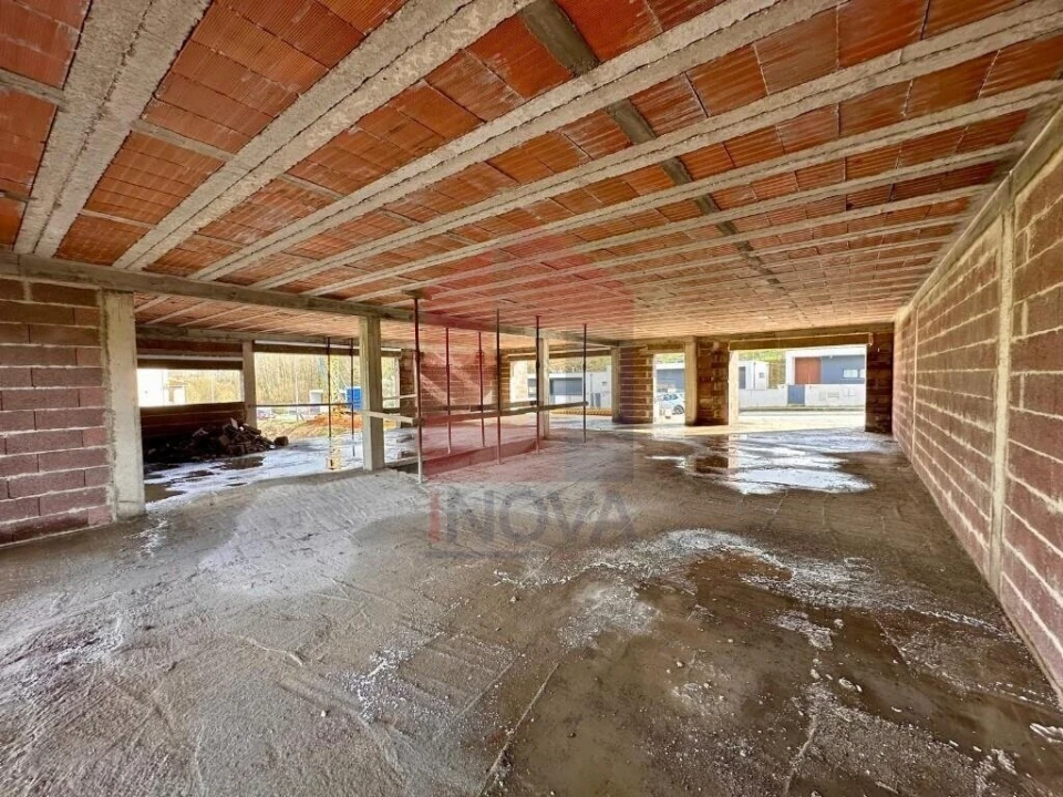 Moradia T3 para Venda em Coucieiro Foto 7