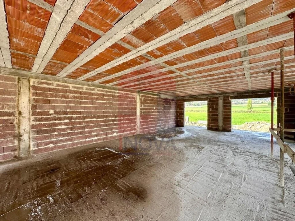 Moradia T3 para Venda em Coucieiro Foto 13