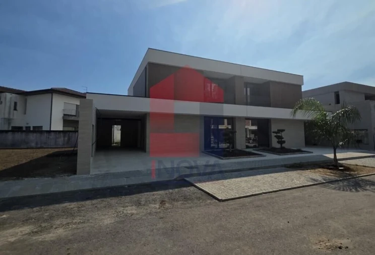 Moradia T3 para Venda em Turiz Foto 27