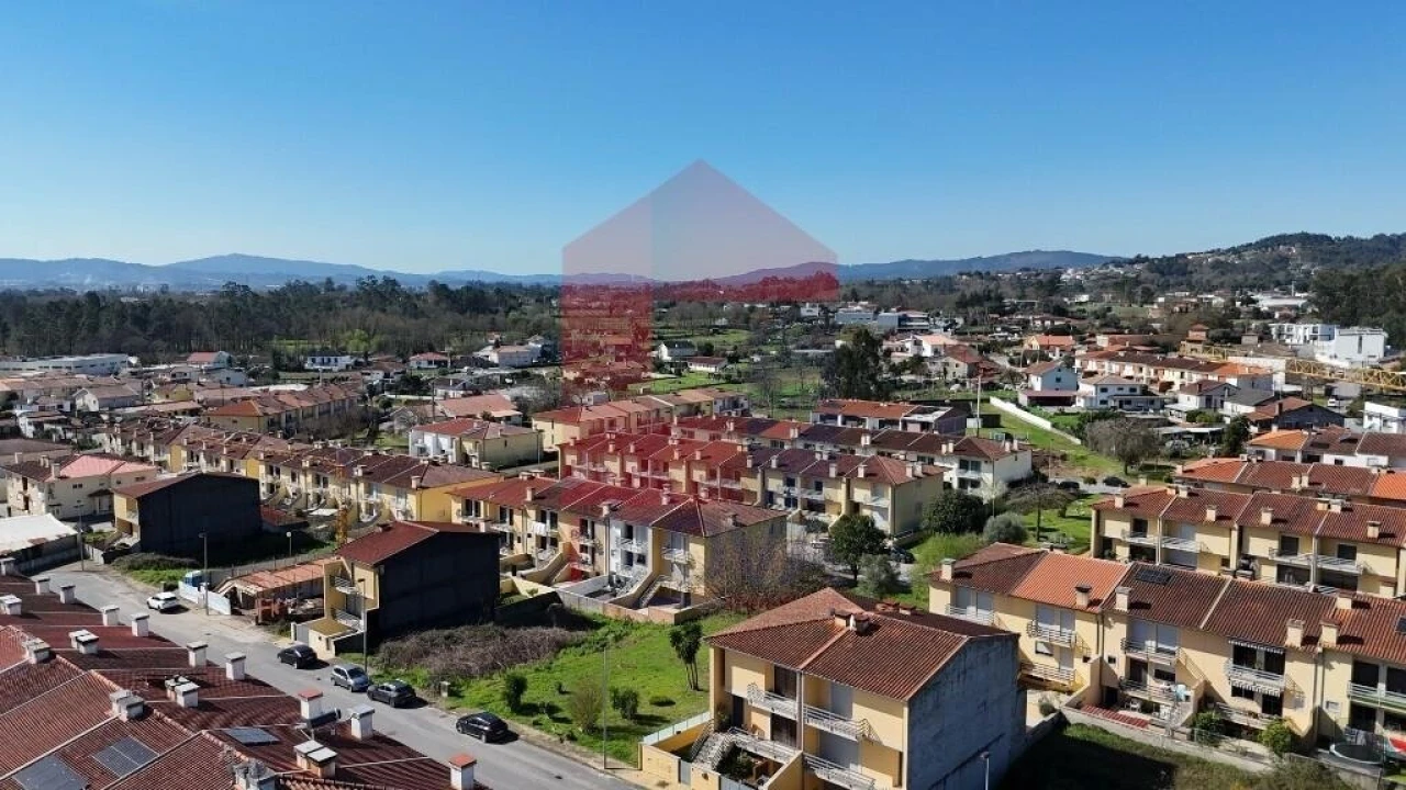 Terreno para Venda em Loureira Foto 13