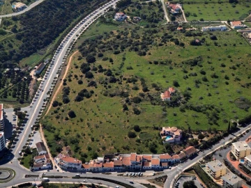 Terreno para Venda em Lagos (São Sebastião e Santa Maria)