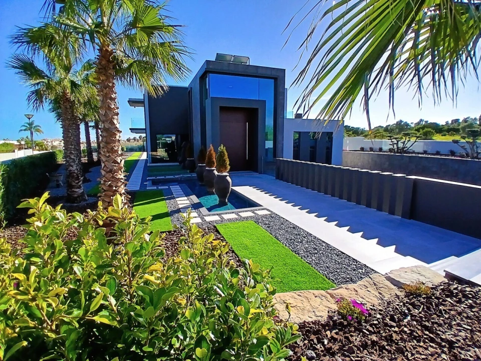 Moradia T4 para Venda em Lagos (São Sebastião e Santa Maria) Foto 3