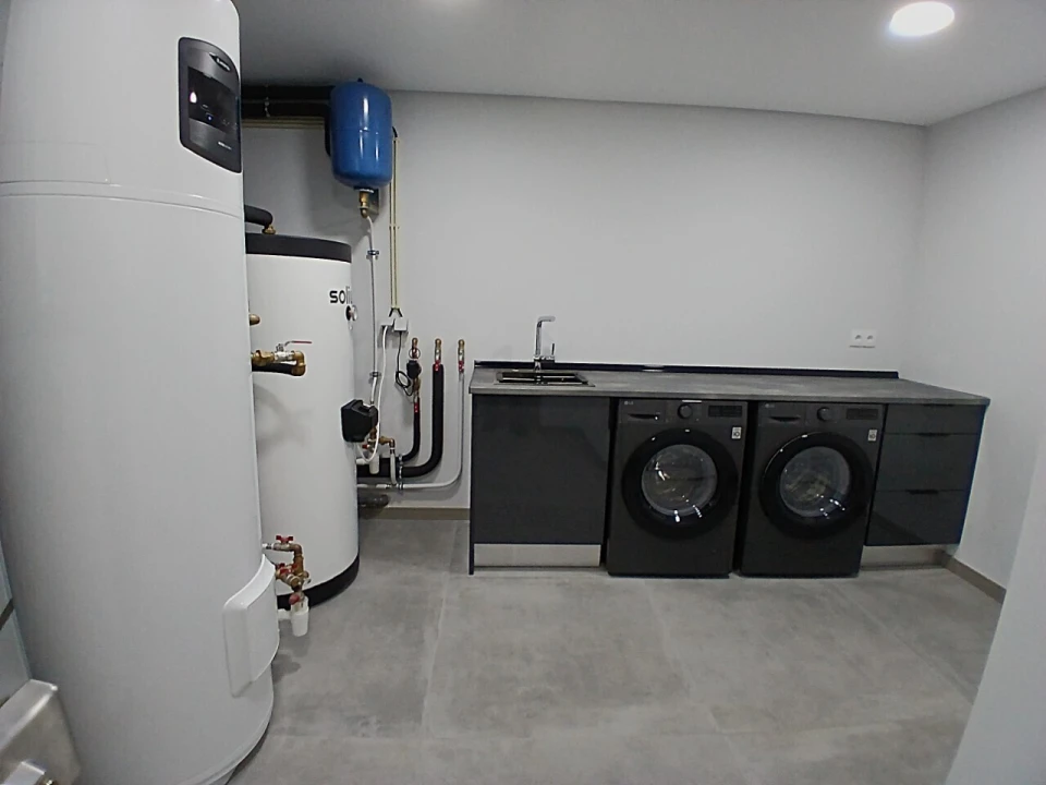 Moradia T4 para Venda em Lagos (São Sebastião e Santa Maria) Foto 31