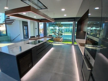 Moradia T4 para Venda em Lagos (São Sebastião e Santa Maria)