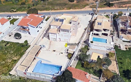 Moradia T1 para Venda em Albufeira e Olhos de Água
