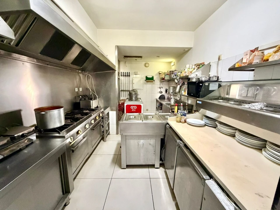 Moradia T3 para Venda em Madalena Foto 9