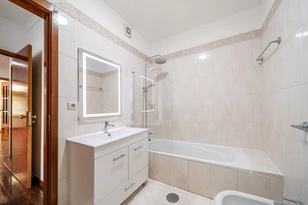Apartamento T2 para Venda em Canidelo Foto 20