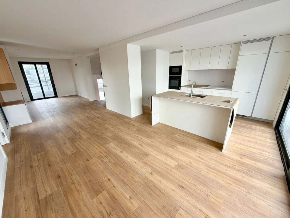 Moradia T3 para Venda em Madalena Foto 8