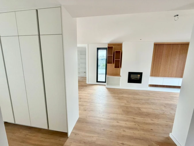 Moradia T3 para Venda em Madalena Foto 3