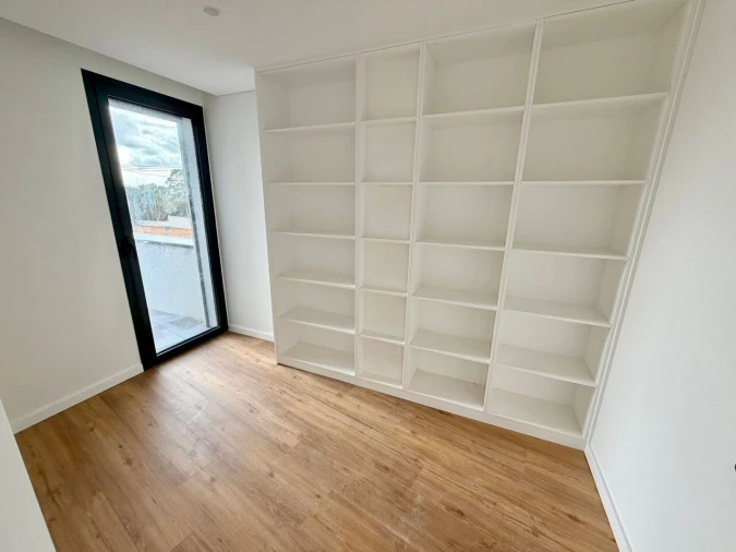 Moradia T3 para Venda em Madalena Foto 11