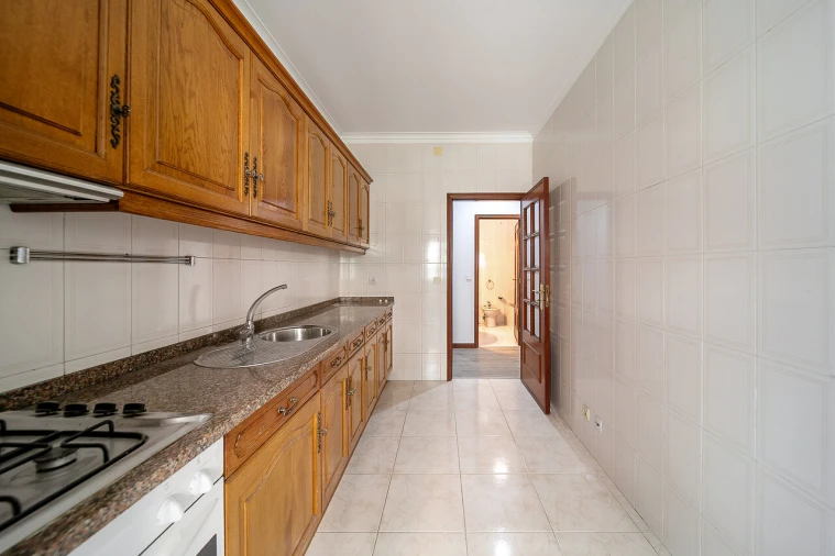 Apartamento T1 para Venda em Canelas Foto 8
