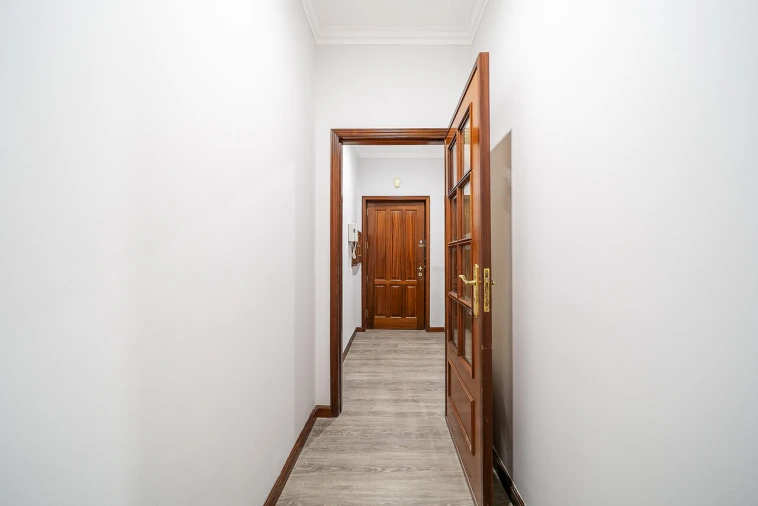 Apartamento T1 para Venda em Canelas Foto 12