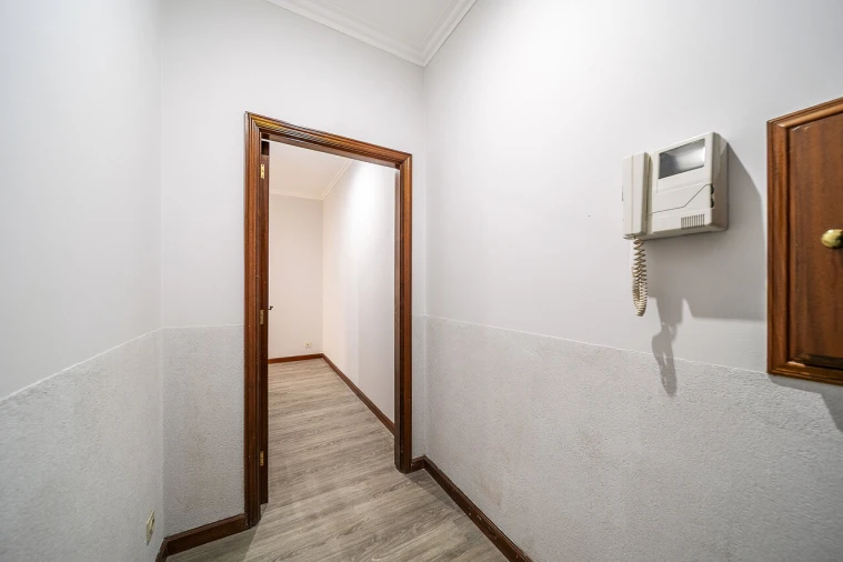 Apartamento T1 para Venda em Canelas Foto 13