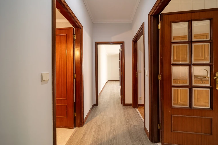 Apartamento T1 para Venda em Canelas Foto 14