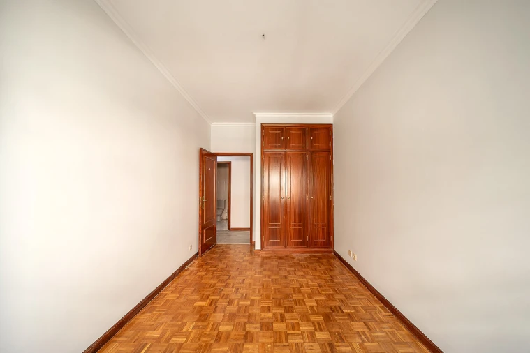 Apartamento T1 para Venda em Canelas Foto 18