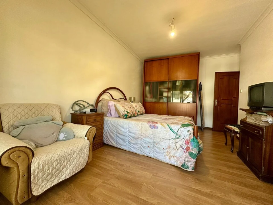 Moradia T5 para Venda em Rio Tinto Foto 25