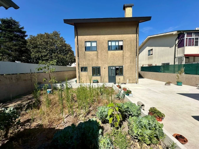 Moradia T5 para Venda em Rio Tinto Foto 1