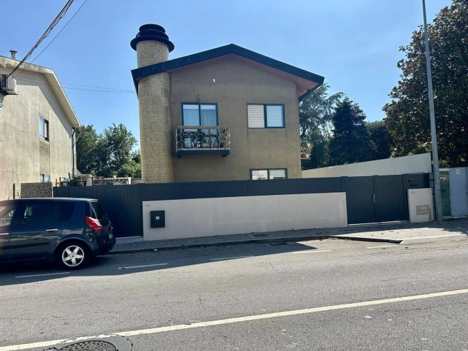 Moradia T5 para Venda em Rio Tinto Foto 8