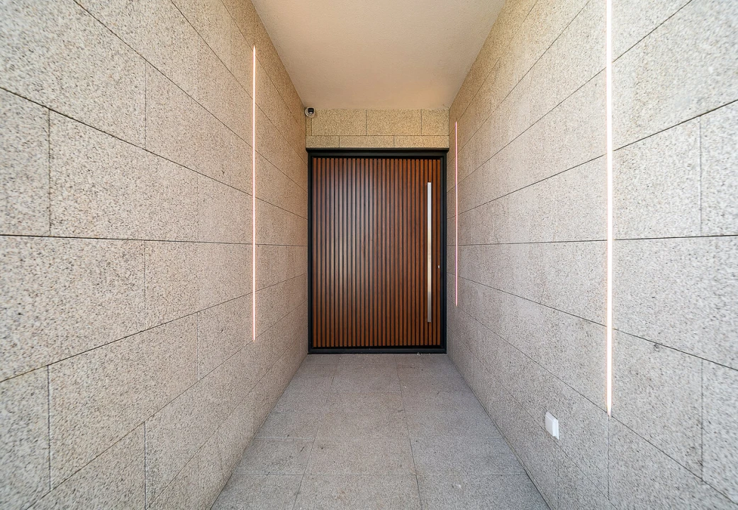 Moradia T5 para Venda em Madalena Foto 67