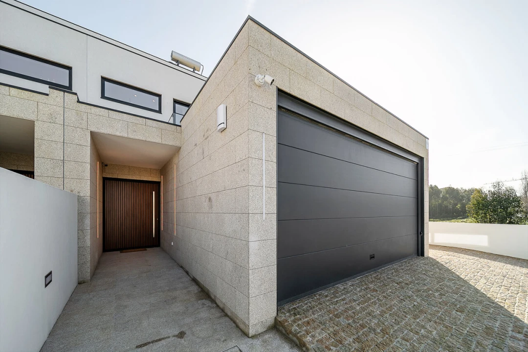 Moradia T5 para Venda em Madalena Foto 68