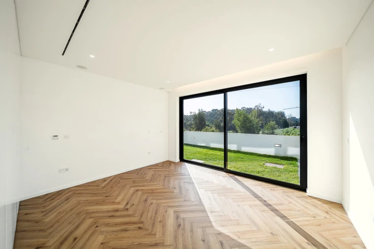 Moradia T5 para Venda em Madalena Foto 16