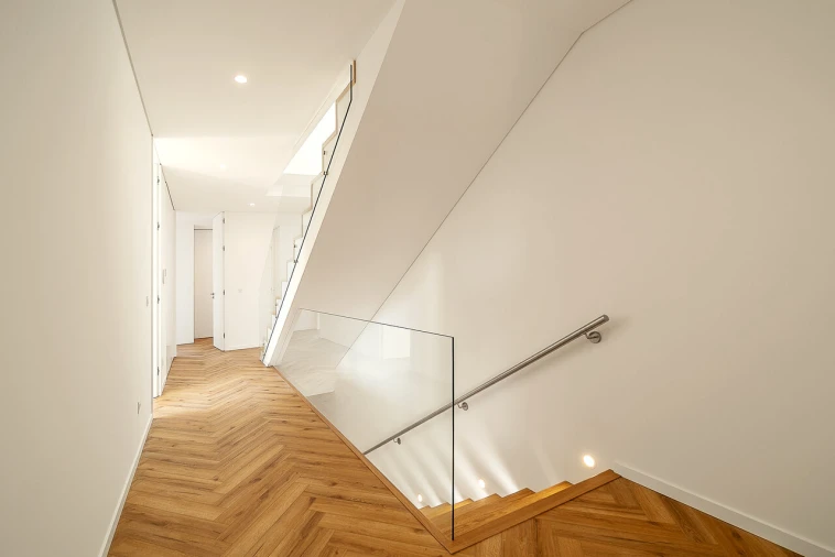 Moradia T5 para Venda em Madalena Foto 24