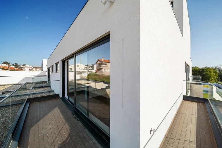 Moradia T5 para Venda em Madalena Foto 50