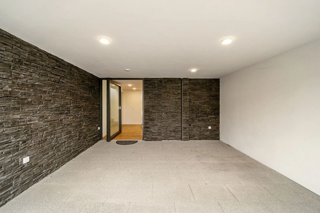 Moradia T4 para Venda em Madalena Foto 5