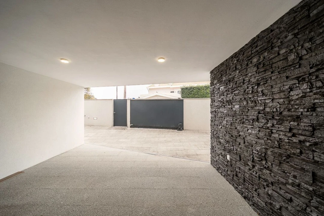 Moradia T4 para Venda em Madalena Foto 7