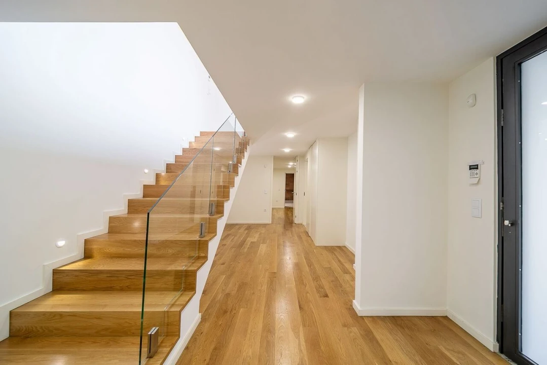 Moradia T4 para Venda em Madalena Foto 8