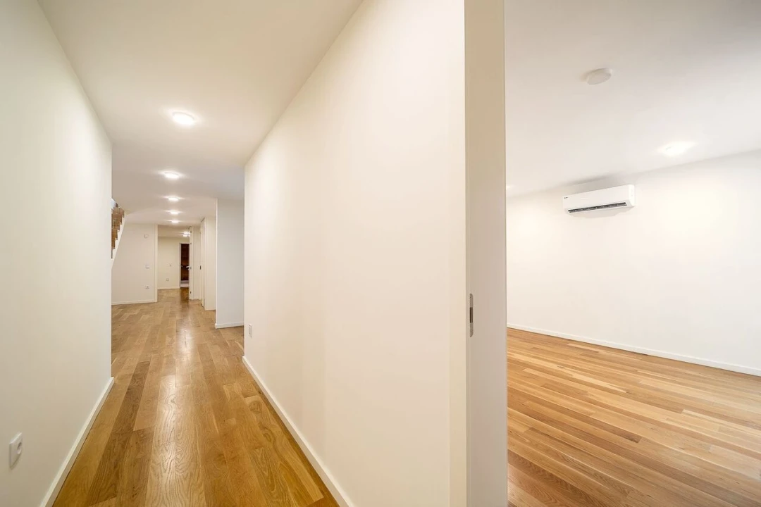 Moradia T4 para Venda em Madalena Foto 15