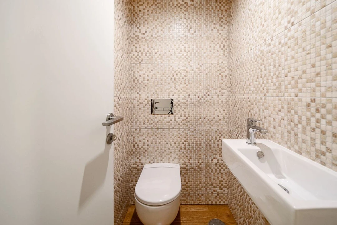 Moradia T4 para Venda em Madalena Foto 24