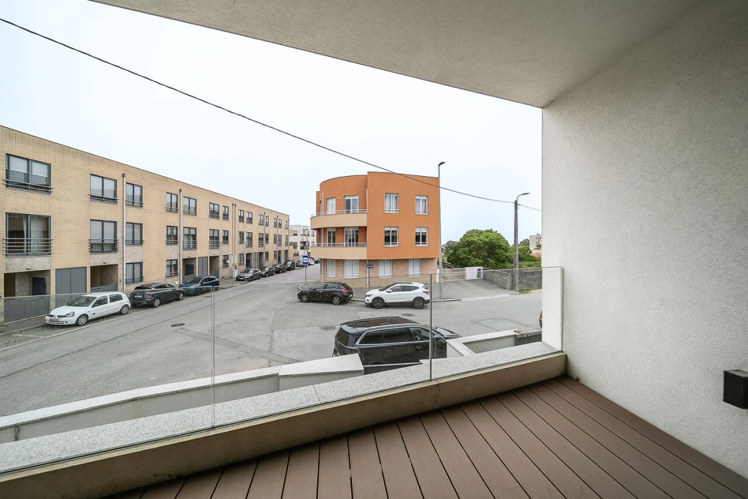 Moradia T4 para Venda em Madalena Foto 37