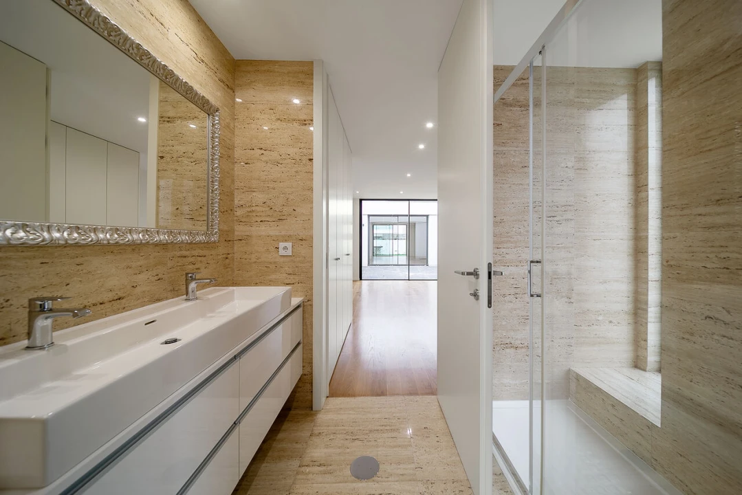 Moradia T4 para Venda em Madalena Foto 43