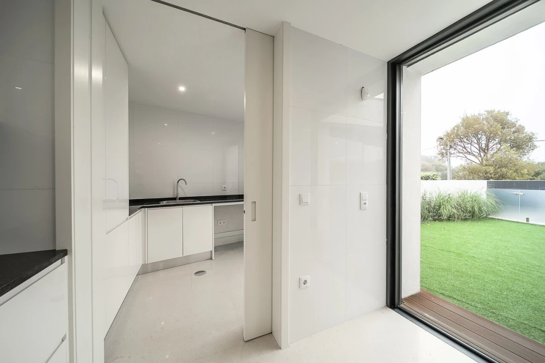 Moradia T4 para Venda em Madalena Foto 54