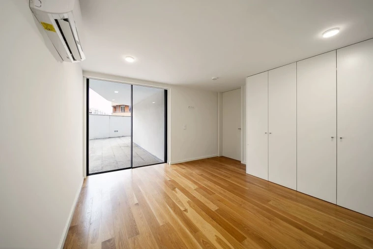 Moradia T4 para Venda em Madalena Foto 18