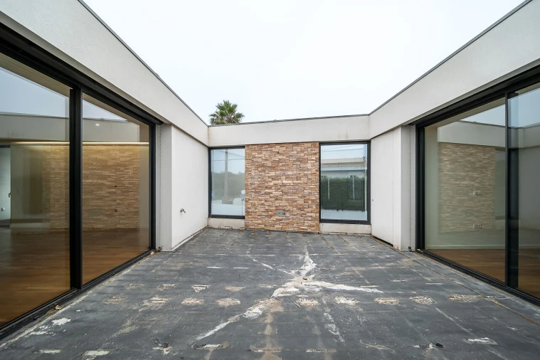 Moradia T4 para Venda em Madalena Foto 31