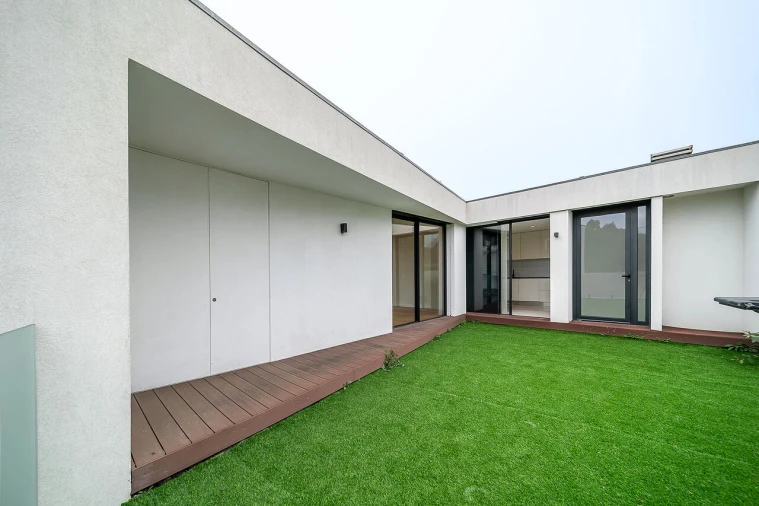 Moradia T4 para Venda em Madalena Foto 57