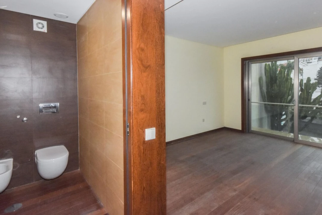 Moradia T4 para Venda em Mafamude e Vilar do Paraíso Foto 16