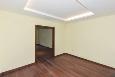 Moradia T4 para Venda em Mafamude e Vilar do Paraíso