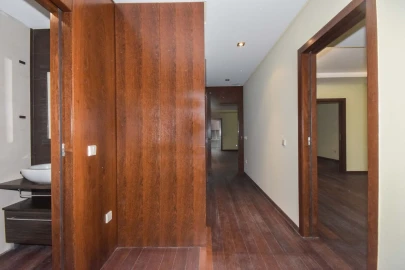 Moradia T4 para Venda em Mafamude e Vilar do Paraíso