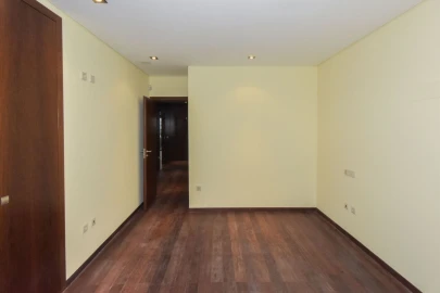 Moradia T4 para Venda em Mafamude e Vilar do Paraíso