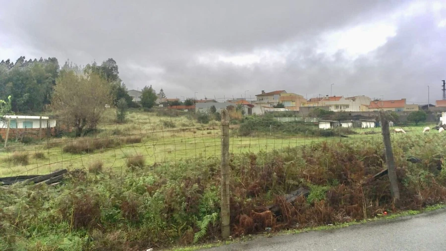 Terreno para Venda em Mafamude e Vilar do Paraíso Foto 3