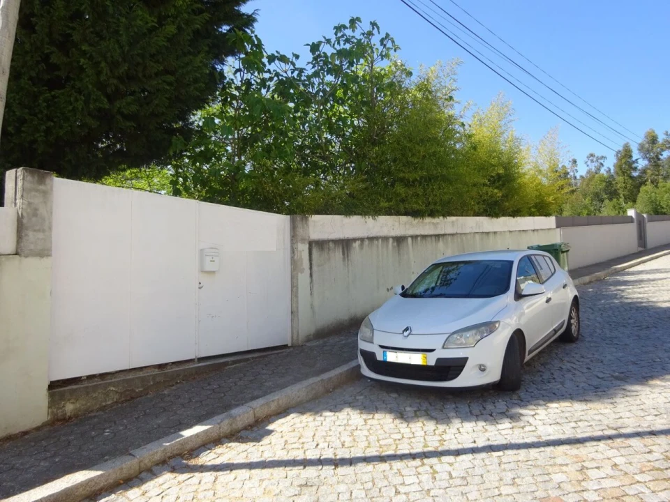 Terreno para Venda em Serzedo e Perosinho Foto 4