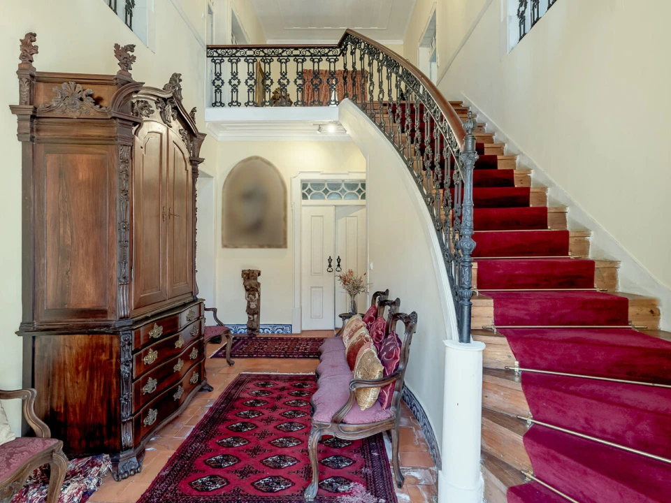 Moradia T7 para Venda em Carnide Foto 10