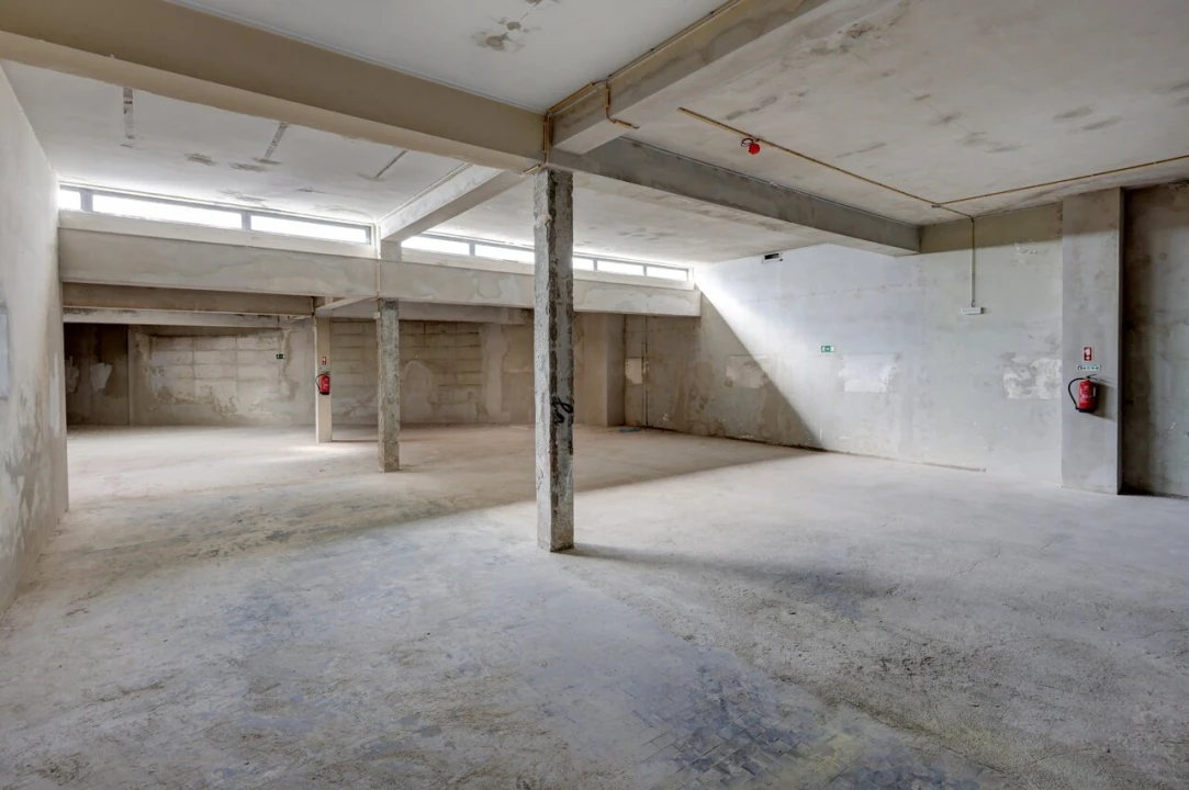 Loja para Arrendamento em Avenidas Novas Foto 4