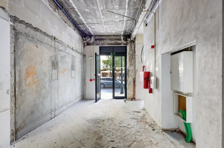 Loja para Arrendamento em Avenidas Novas Foto 11