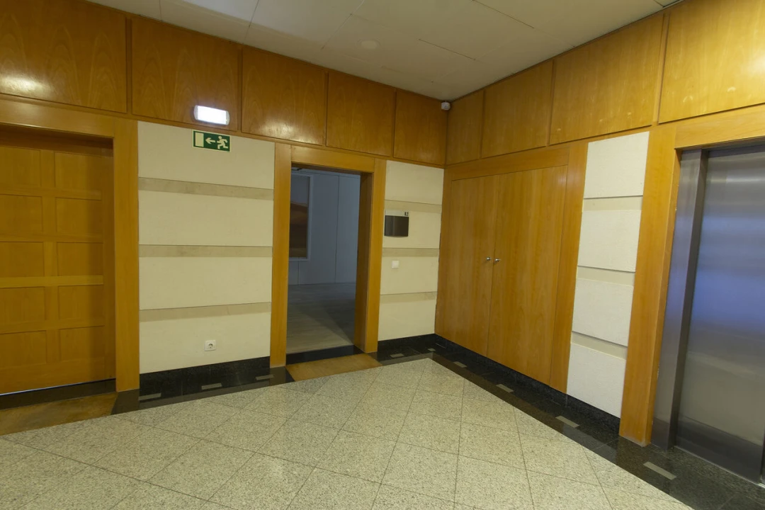 Escritório para Arrendamento em Santa Maria e São Miguel, São Martinho, São Pedro Penaferrim Foto 18