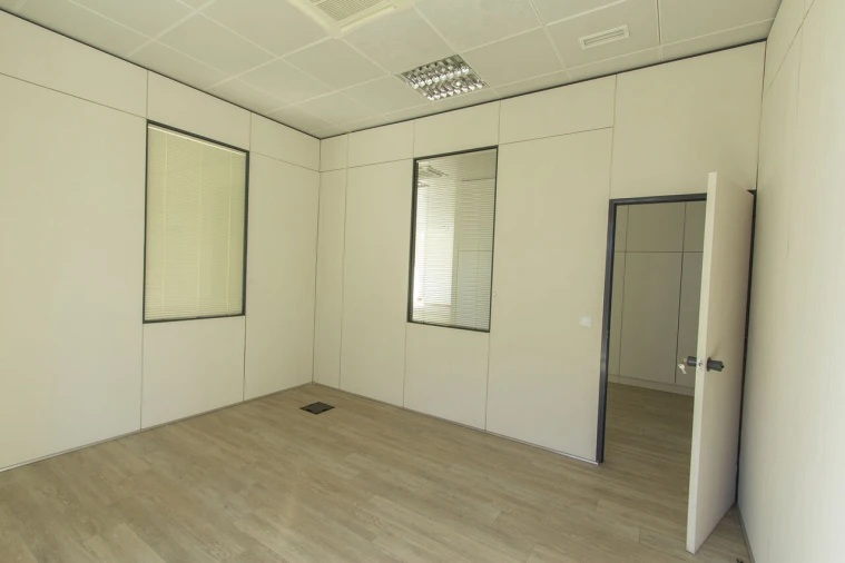 Escritório para Arrendamento em Santa Maria e São Miguel, São Martinho, São Pedro Penaferrim Foto 14