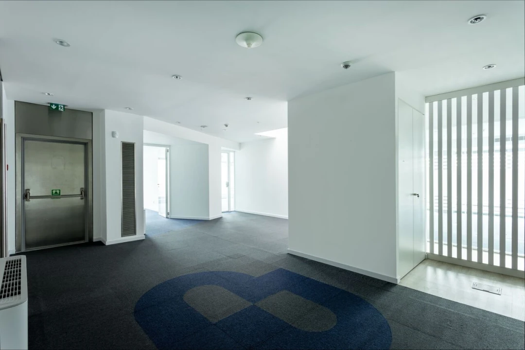 Escritório para Arrendamento em Campolide Foto 12